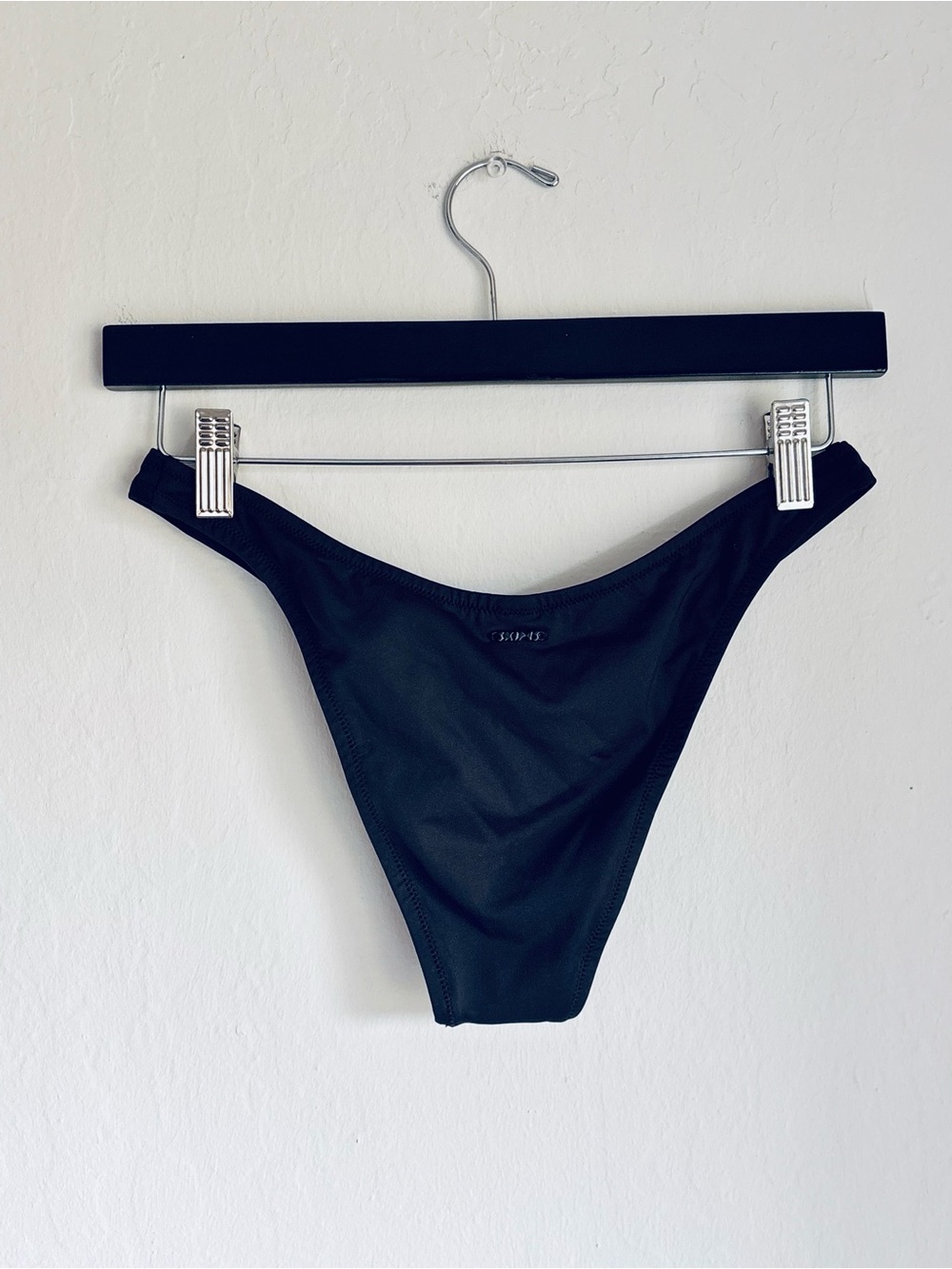 SKIMS Signature Swim Cheeky
Tanga Bottoms, Black, Sz Small, NWT - Picture 2 of 4